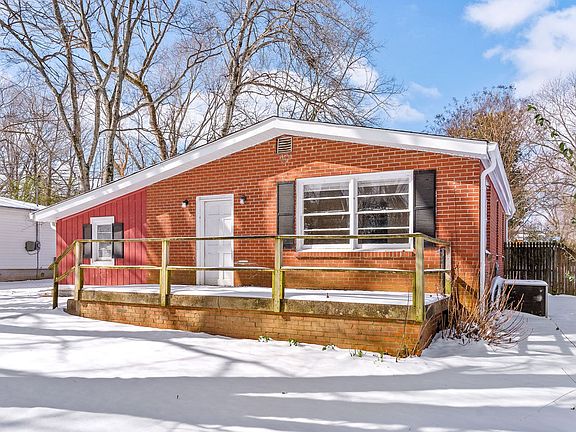 3rd image of 3 Garth Dr