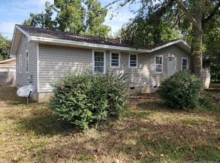 219 Haigh St, Fayetteville, NC 28312