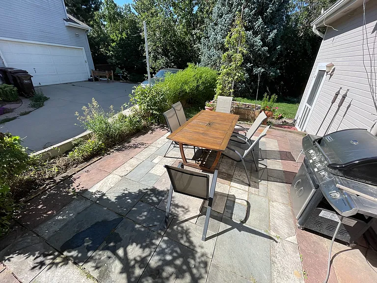 Patio with natural gas grill