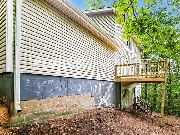 4th image of 1543 Squire Ct