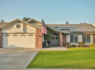 11110 Coachlight Ct, Bakersfield, CA 93312