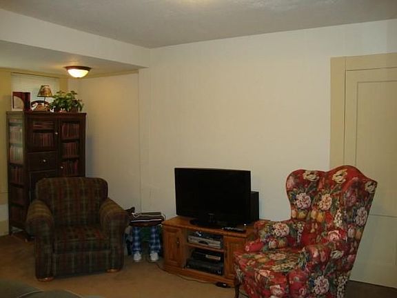 3rd image of 2640 North St