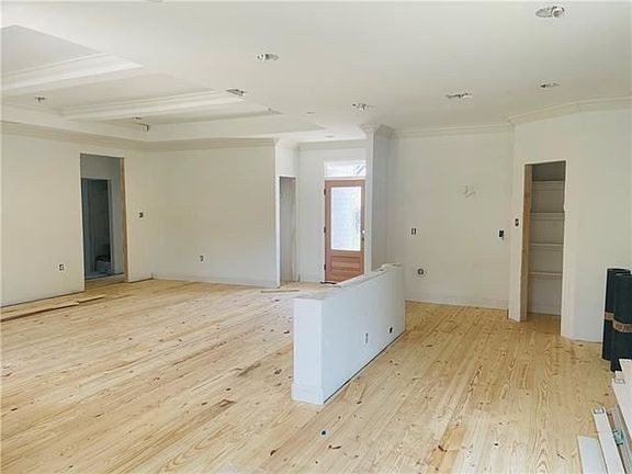 5th image of 6400 Debore Dr