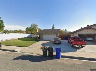 22195 Emerald St, Grand Terrace, CA 92313