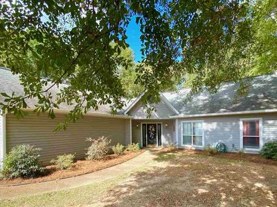 125 Fox Run Way, Clinton, MS, 39056
