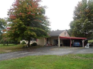 2119 W Sunbury Rd, Hilliards, PA 16040