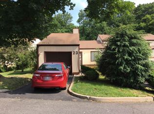 23 Ellen Heath Dr, Matawan, NJ 07747