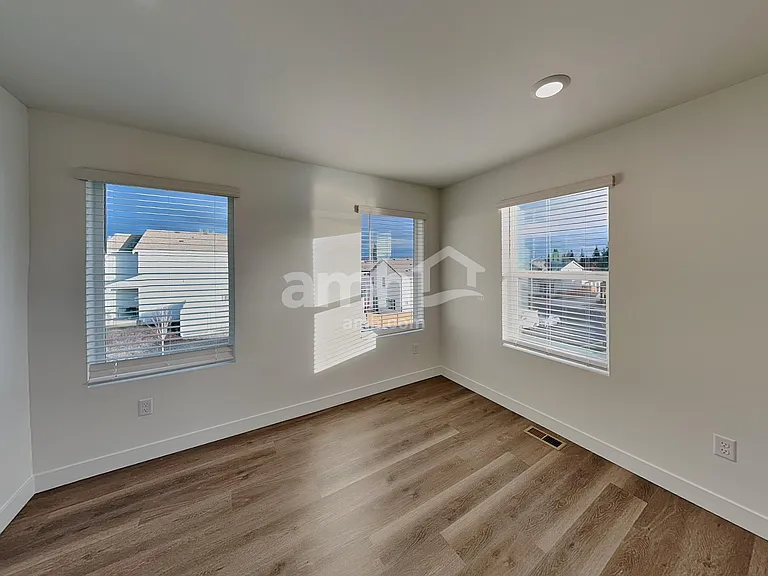 8576 47th Pl NE — Photo 21