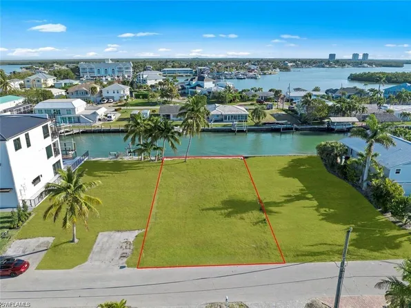 151 Trinidad ST, NAPLES, FL 34113