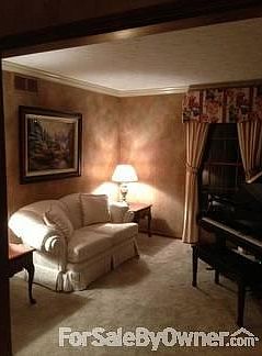 Master Bedroom & Sitting Area