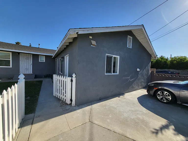14101 1/4 Anderson Pl — Photo 4