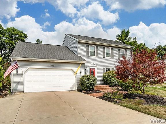 3rd image of 3630 N Amblewood Cir