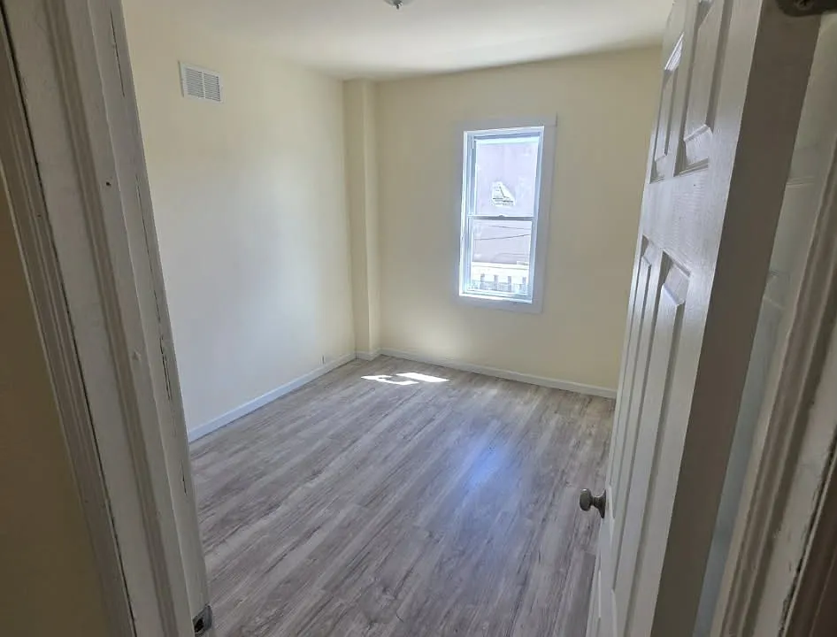 632 Drexel Ave #1