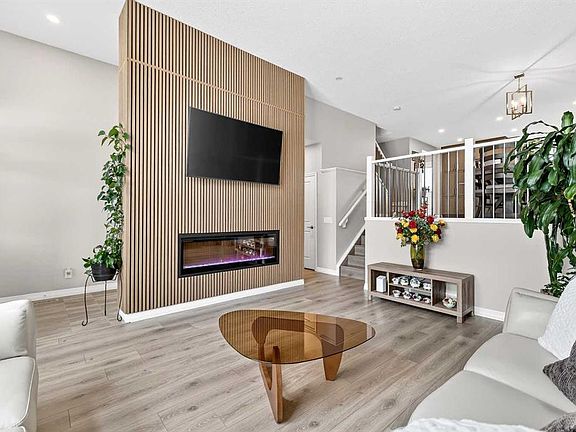 2nd image of 287 N Masters Row SE