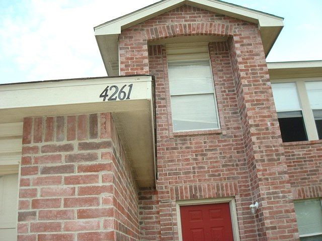 1st image of 4261 Gray Fox Dr