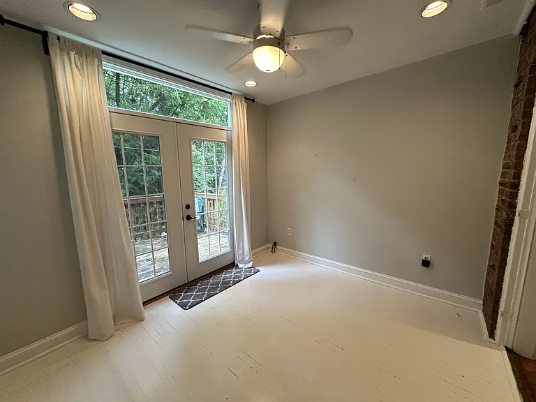 1513 44th St NW — Photo 37
