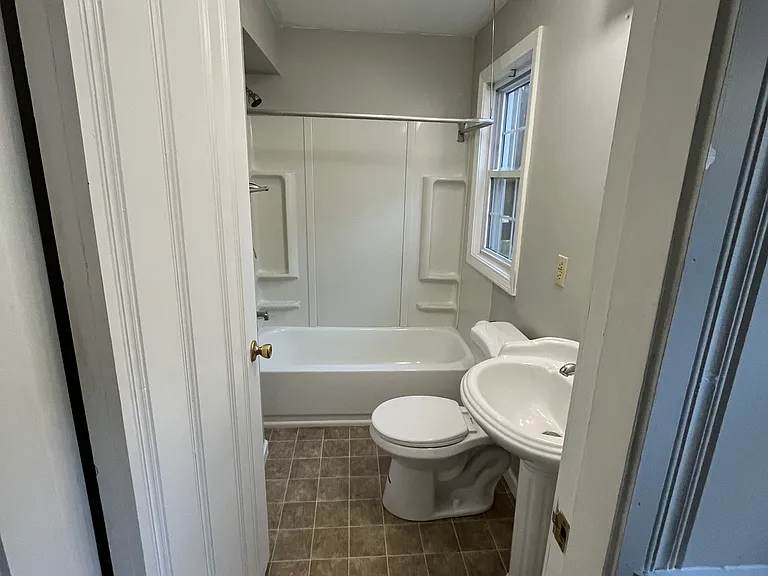 697 Chestnut St #1E — Photo 5