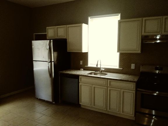 2nd image of 1215 S 28th St #1