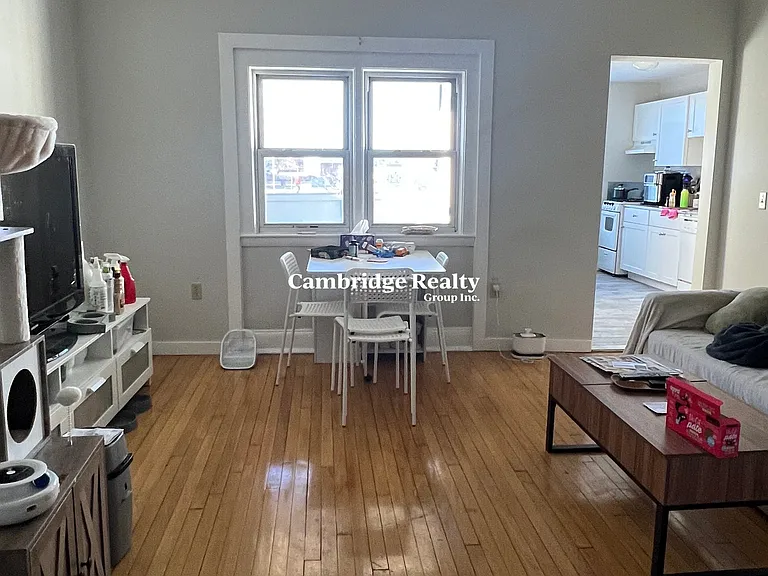 33 Highgate St #7T — Photo 7