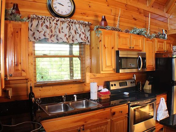 5th image of 2017 Settlers Ridge Way
