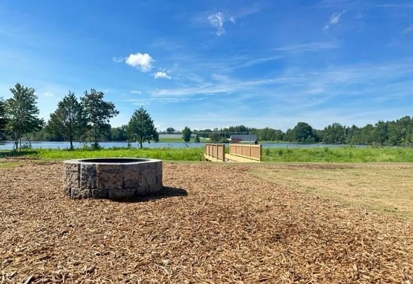 4 bed, 4.5 bath, 3788 sqft, $2,920 — Photo 3