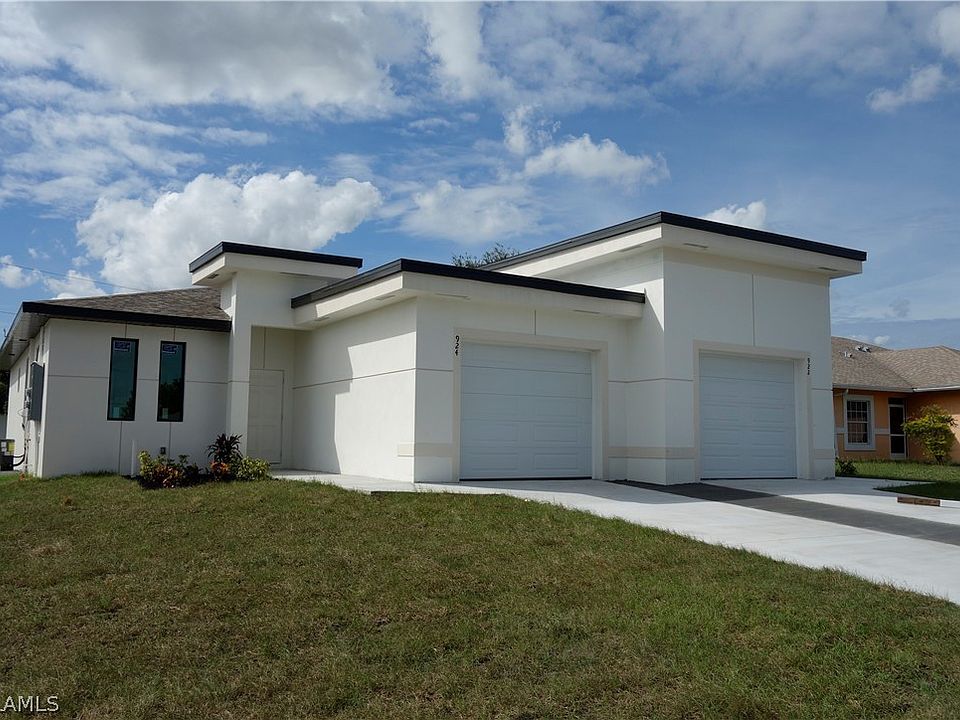 1st image of 922/924 SE 6th Court Cpe