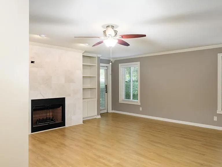 558 Emory Oaks Way — Photo 9