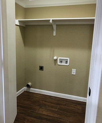 5th image of 303 Wagner Ave