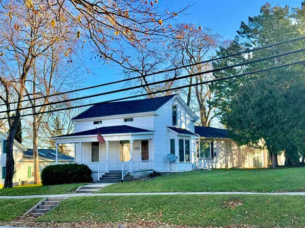232 N Wisconsin St, Berlin, WI 54923