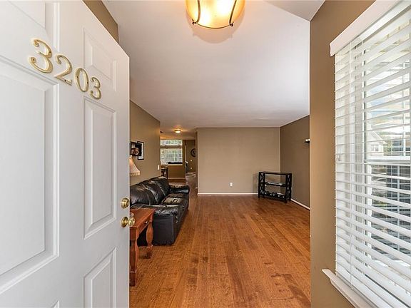 3rd image of 3203 Equestrian Way