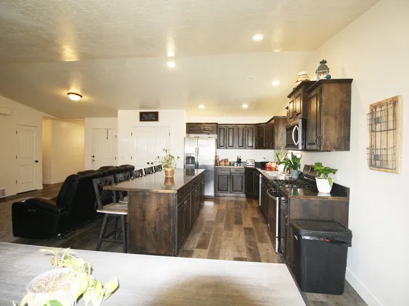 2338 E 4300 S, Vernal, UT 84078