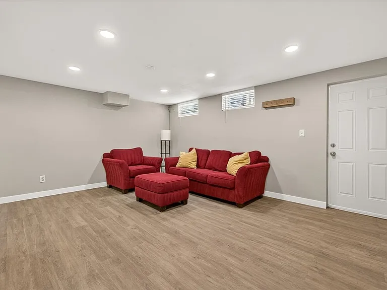 1736 King St #B — Photo 2