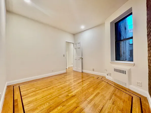 366 Broome Street image 9 of 14