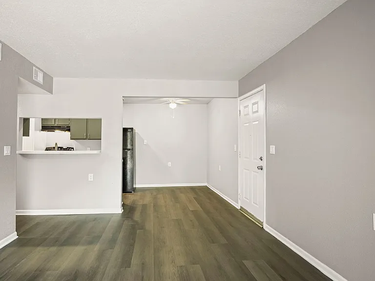 Cameron Villa — Photo 22