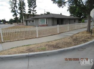 916 Oak Ave, Wasco, CA 93280