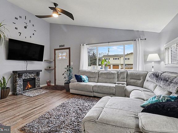 5th image of 2184 Paxton Dr