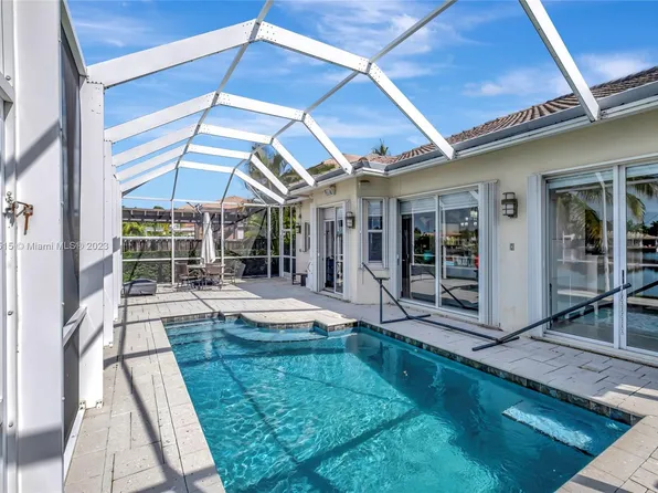 10964 NW 73rd St, Doral, FL 33178