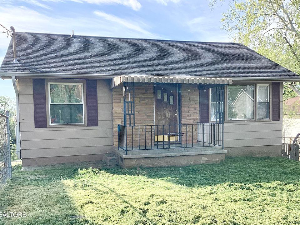 1st image of 2638 Summitt Ave