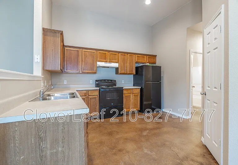 5718 Golf Hts #2 — Photo 7
