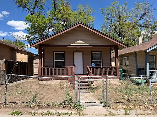 404 E Kiowa St Photo 1