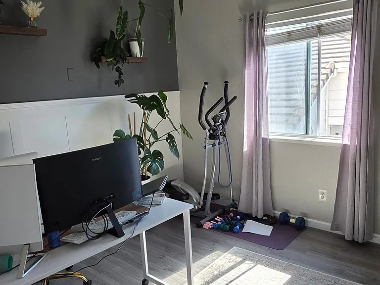 430 Guinevere Ct — Photo 29