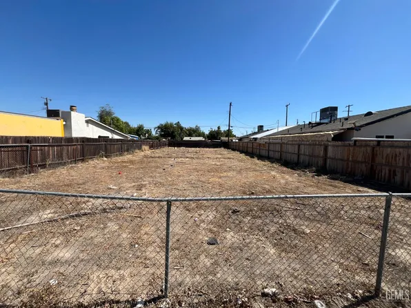 1001 Padre St, Bakersfield, CA 93307