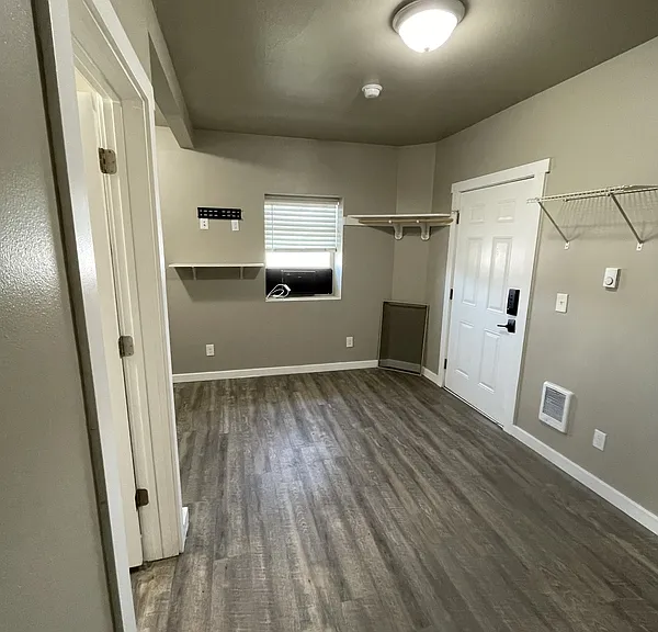 10625 E Trent Ave #10 — Photo 4