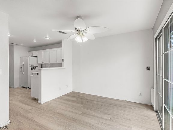 5th image of 3838 Starfield Ln