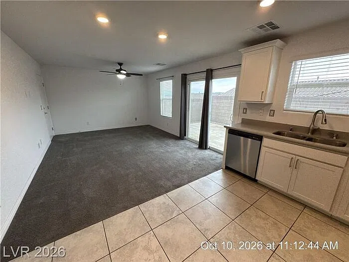 3 bed, 2.5 bath, 1286 sqft, $2,050 — Photo 4
