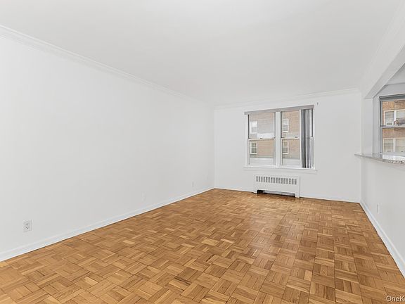 5th image of 1 Vincent Road #1G