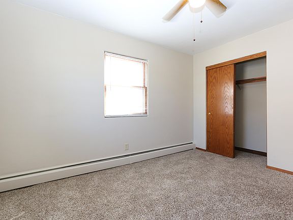 5th image of 1640 Cumberland St APT 13