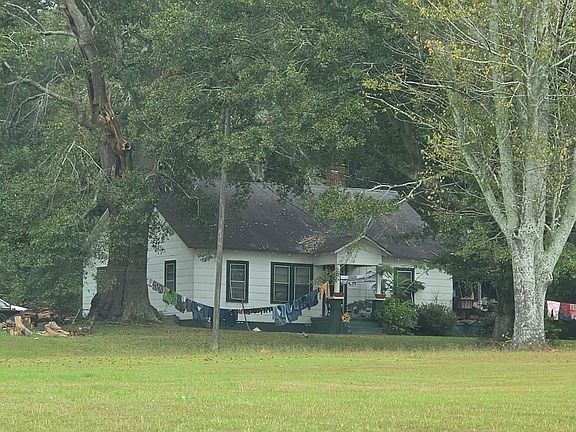 3rd image of 1314 E Highway 166