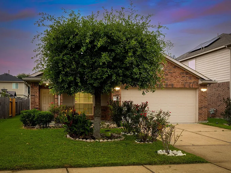 22414 Guston Hall Ln — Photo 1