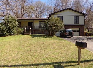 5644 Lakeside Dr, Union City, GA 30291